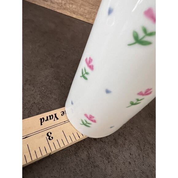 Vintage FTD Floral Hearts White Porcelain 6.5 Bud Vase Japan - Picture 10 of 11